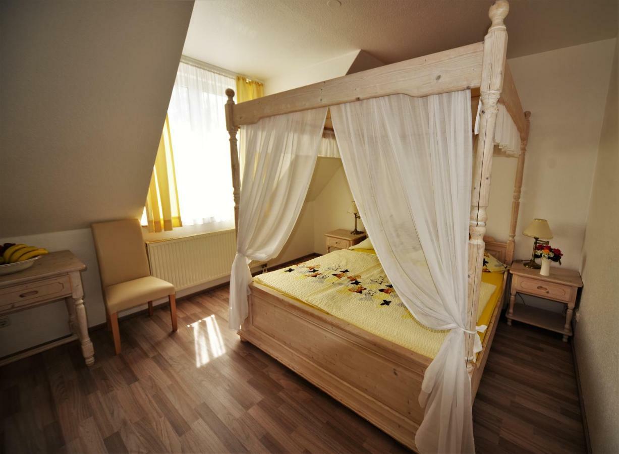Hotel Restaurant Normandie Schildow Екстериор снимка