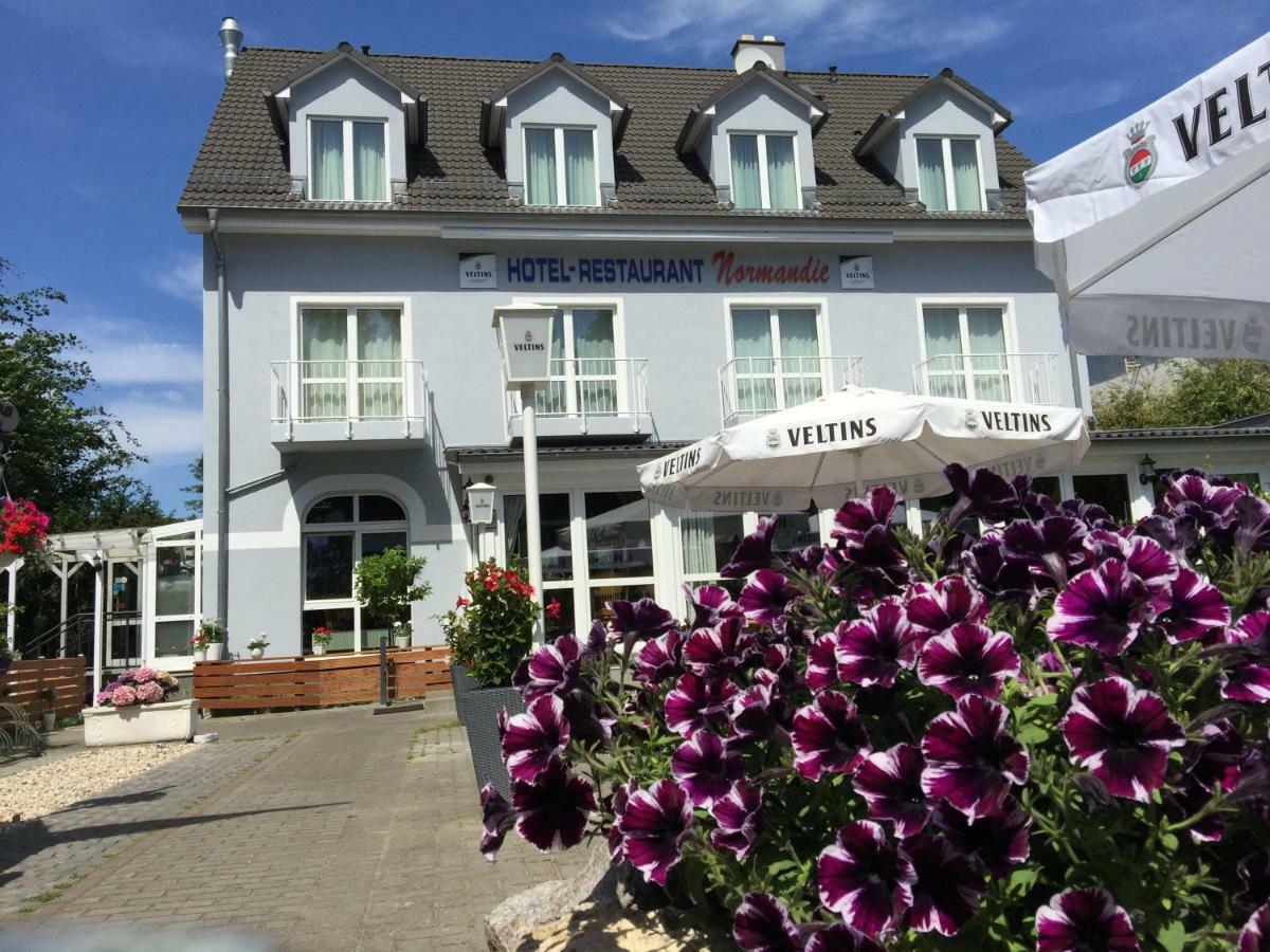 Hotel Restaurant Normandie Schildow Екстериор снимка